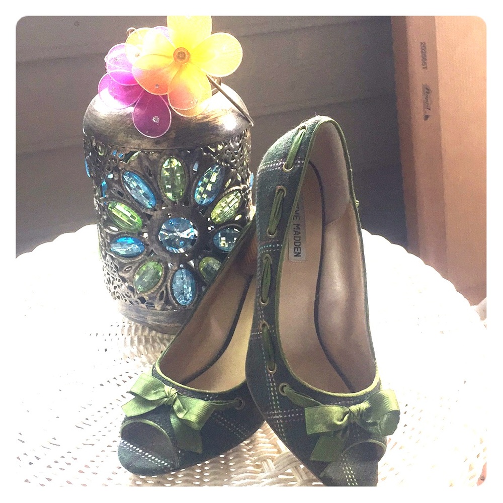 Steve Madden Green Plaid Peep Toe Pumps💚🌸🌺